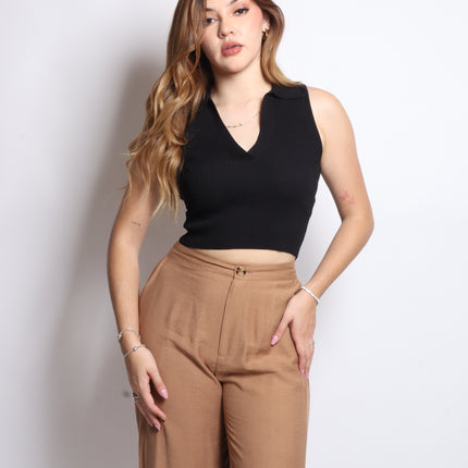 Blusa ajustada cuello v.